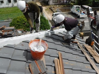 海田町棟瓦取り直し工事南蛮しっくい