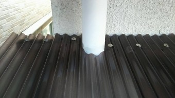 ポリカ竪樋穴加工