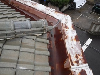 パラペット瓦屋根