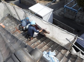 葺き替え工事ポリカ波板養生