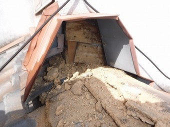 棟の突き当たり板金無