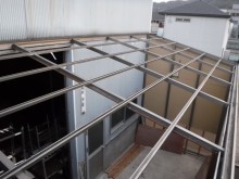 ポリカ屋根解体撤去