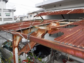 カーポート板金波板屋根