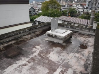 屋上がプール状