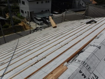 桟木取り付け