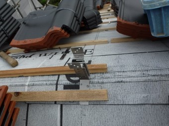 棟金具取付け