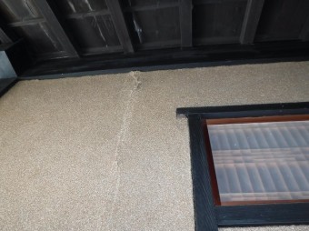 綿壁雨漏りシミ跡