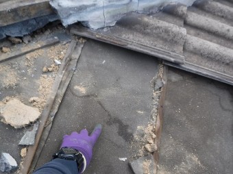 モニエル瓦葺き替え工事雨染み跡