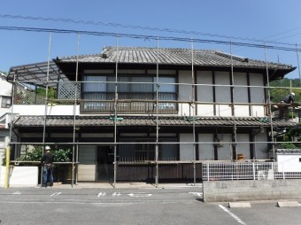 呉市外壁塗装・しっくい壁工事足場工事