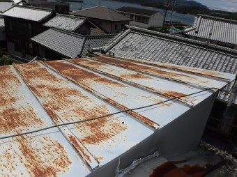 呉市瓦棒屋根点検調査