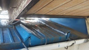 セメント瓦谷板板金コーキング