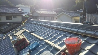 瓦屋根棟積み工事