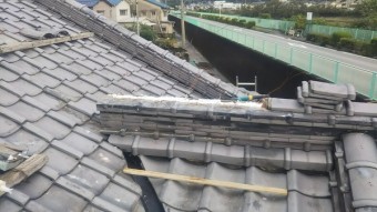 谷板周り瓦葺き直し