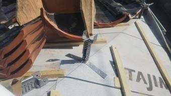 棟金具
