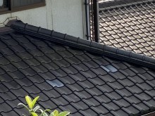 破損瓦差し替え