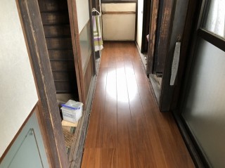フロアー工事完成廊下縁側