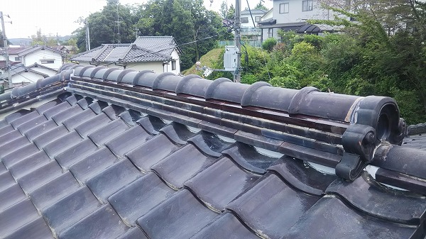 東広島市　中古住宅屋根リフォーム　凍害棟瓦取り直し　完成